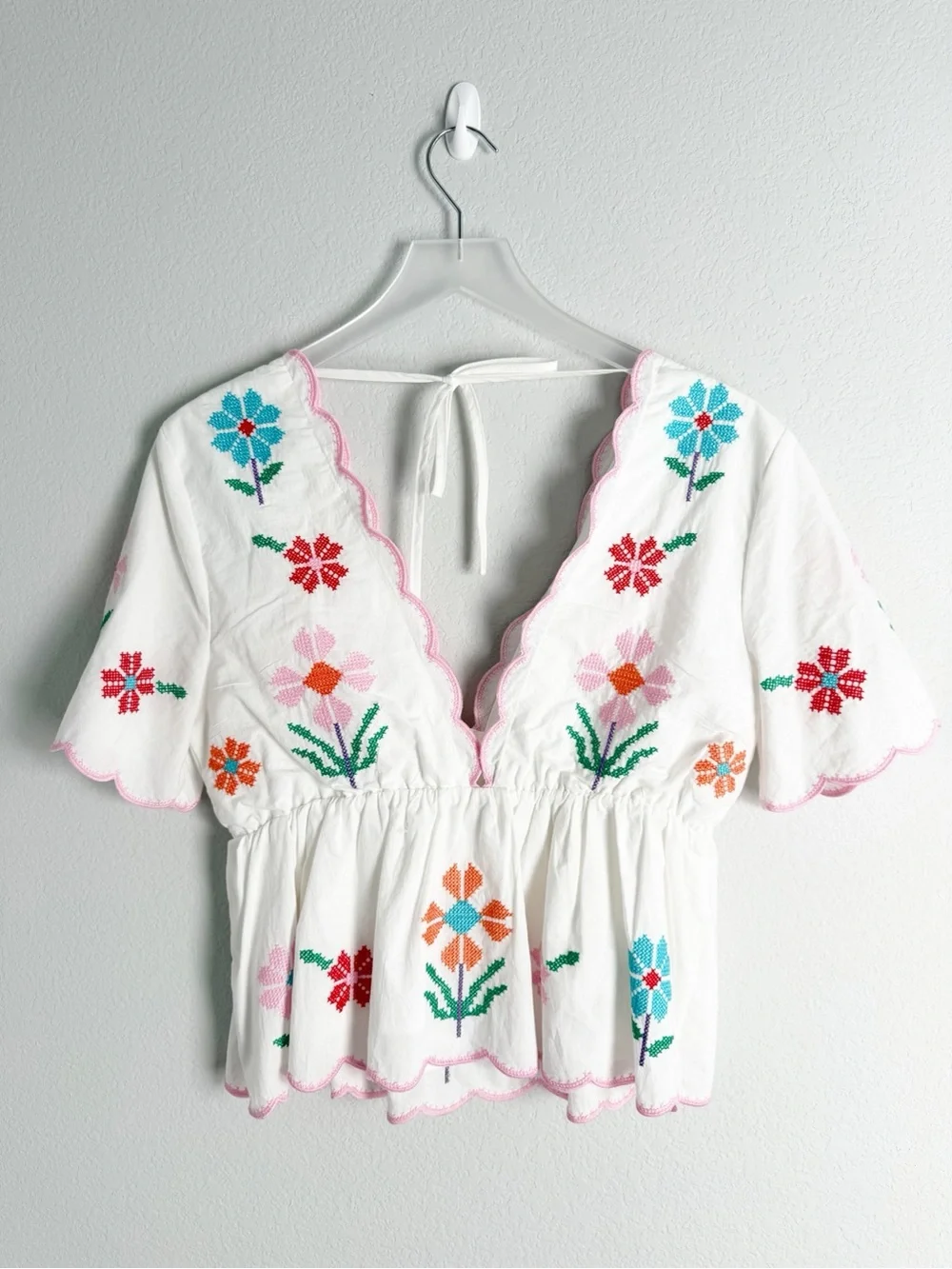 J.Marie Short Set Eloise White Floral Embroidered Top and Shorts - Picture 5 of 13